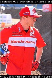 ambiance_007_supercross_us_2015_anaheim_2.jpg