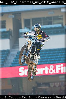 bell_002_supercross_us_2015_anaheim_2.jpg