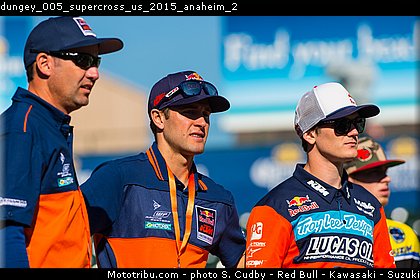 dungey_005_supercross_us_2015_anaheim_2.jpg