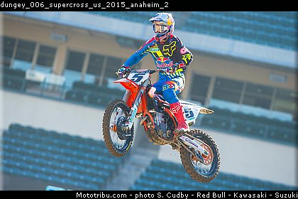 dungey_006_supercross_us_2015_anaheim_2.jpg