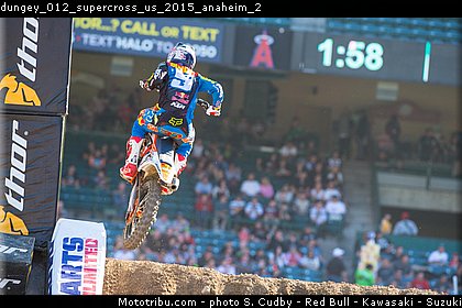 dungey_012_supercross_us_2015_anaheim_2.jpg