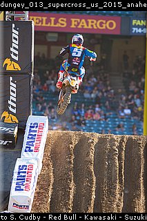 dungey_013_supercross_us_2015_anaheim_2.jpg