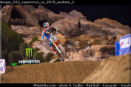 dungey_022_supercross_us_2015_anaheim_2.jpg