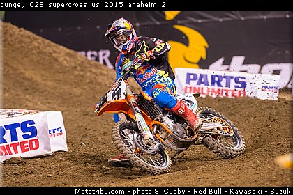 dungey_028_supercross_us_2015_anaheim_2.jpg