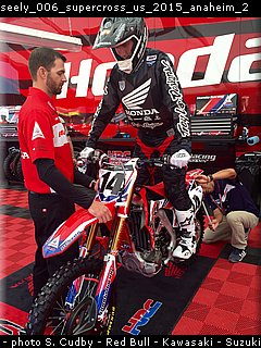 seely_006_supercross_us_2015_anaheim_2.jpg