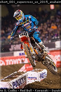 short_001_supercross_us_2015_anaheim_2.jpg