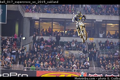bell_017_supercross_us_2015_oakland.jpg