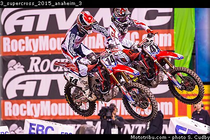 3_supercross_2015_anaheim_3.jpg