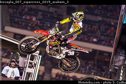 bisceglia_007_supercross_2015_anaheim_3.jpg