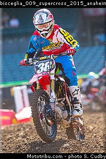 bisceglia_009_supercross_2015_anaheim_3.jpg