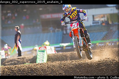 dungey_002_supercross_2015_anaheim_3.jpg