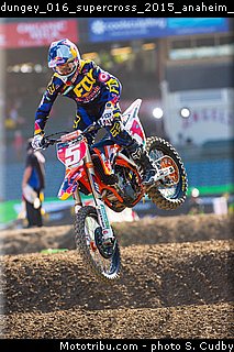 dungey_016_supercross_2015_anaheim_3.jpg