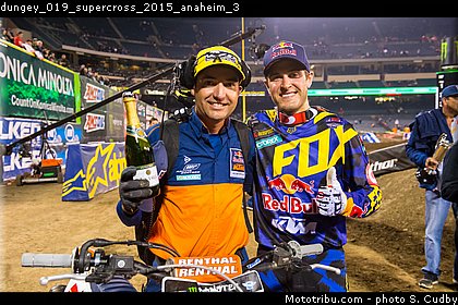 dungey_019_supercross_2015_anaheim_3.jpg