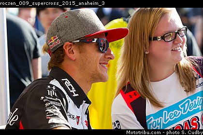 roczen_009_supercross_2015_anaheim_3.jpg