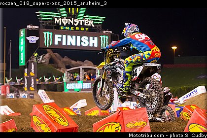 roczen_018_supercross_2015_anaheim_3.jpg