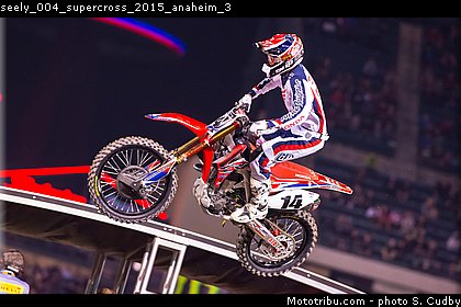 seely_004_supercross_2015_anaheim_3.jpg