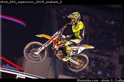short_003_supercross_2015_anaheim_3.jpg