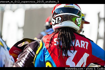 stewart_m_012_supercross_2015_anaheim_3.jpg