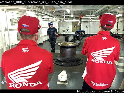 ambiance_005_supercross_us_2015_san_diego.jpg
