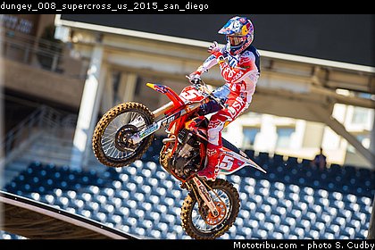 dungey_008_supercross_us_2015_san_diego.jpg