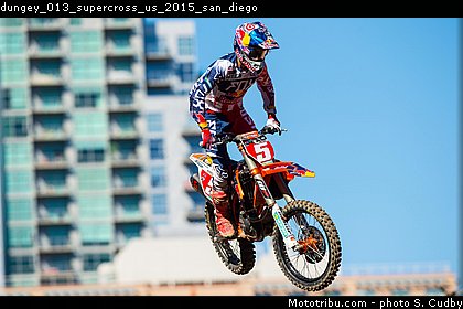 dungey_013_supercross_us_2015_san_diego.jpg