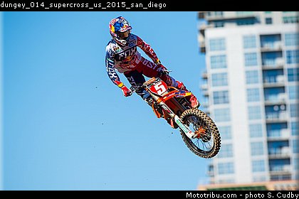 dungey_014_supercross_us_2015_san_diego.jpg