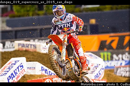 dungey_019_supercross_us_2015_san_diego.jpg