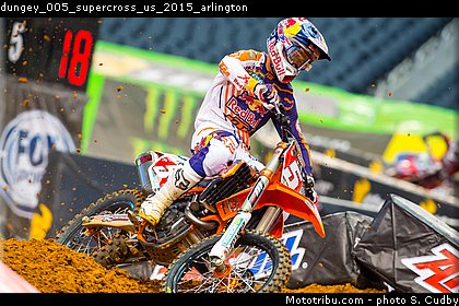 dungey_005_supercross_us_2015_arlington.jpg