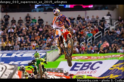 dungey_010_supercross_us_2015_arlington.jpg
