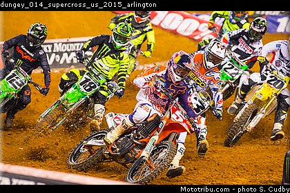 dungey_014_supercross_us_2015_arlington.jpg