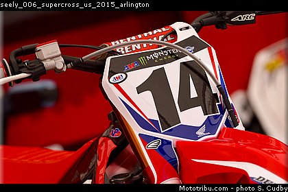 seely_006_supercross_us_2015_arlington.jpg