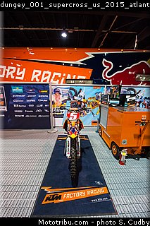 dungey_001_supercross_us_2015_atlanta_1.jpg