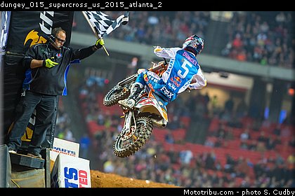 dungey_015_supercross_us_2015_atlanta_2.jpg
