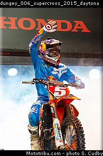 dungey_006_supercross_2015_daytona.jpg