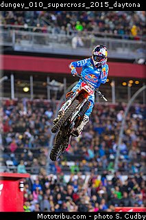 dungey_010_supercross_2015_daytona.jpg