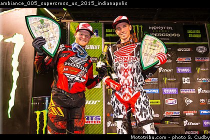 ambiance_005_supercross_us_2015_indianapolis.jpg