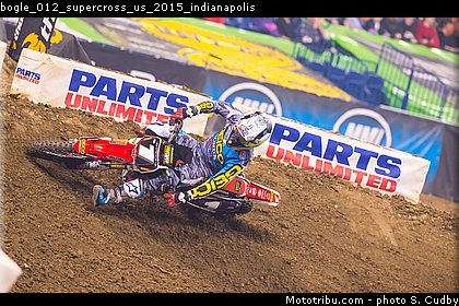 bogle_012_supercross_us_2015_indianapolis.jpg
