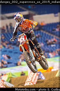 dungey_002_supercross_us_2015_indianapolis.jpg