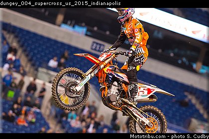 dungey_004_supercross_us_2015_indianapolis.jpg