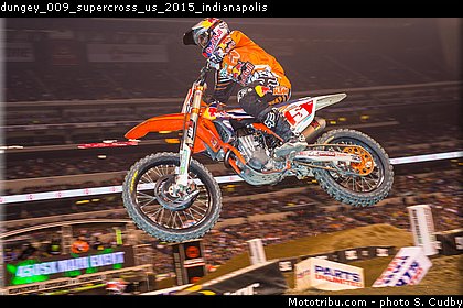dungey_009_supercross_us_2015_indianapolis.jpg
