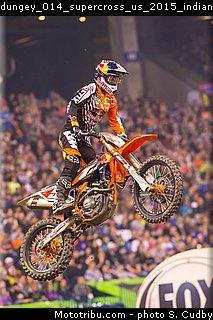 dungey_014_supercross_us_2015_indianapolis.jpg