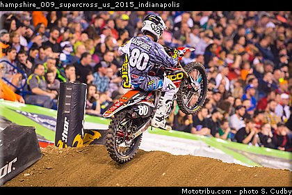 hampshire_009_supercross_us_2015_indianapolis.jpg