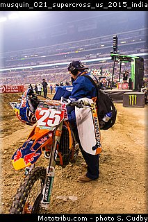 musquin_021_supercross_us_2015_indianapolis.jpg