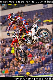 tomac_003_supercross_us_2015_indianapolis.jpg