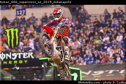 tomac_006_supercross_us_2015_indianapolis.jpg