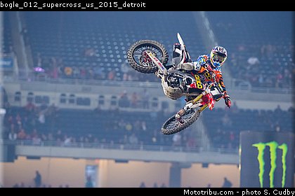 bogle_012_supercross_us_2015_detroit.jpg