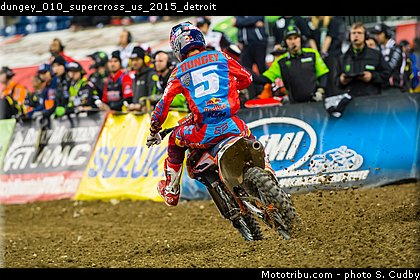 dungey_010_supercross_us_2015_detroit.jpg