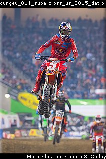 dungey_011_supercross_us_2015_detroit.jpg