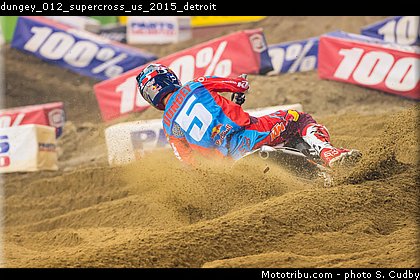 dungey_012_supercross_us_2015_detroit.jpg