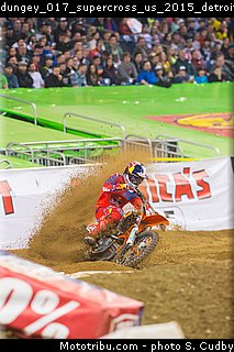 dungey_017_supercross_us_2015_detroit.jpg